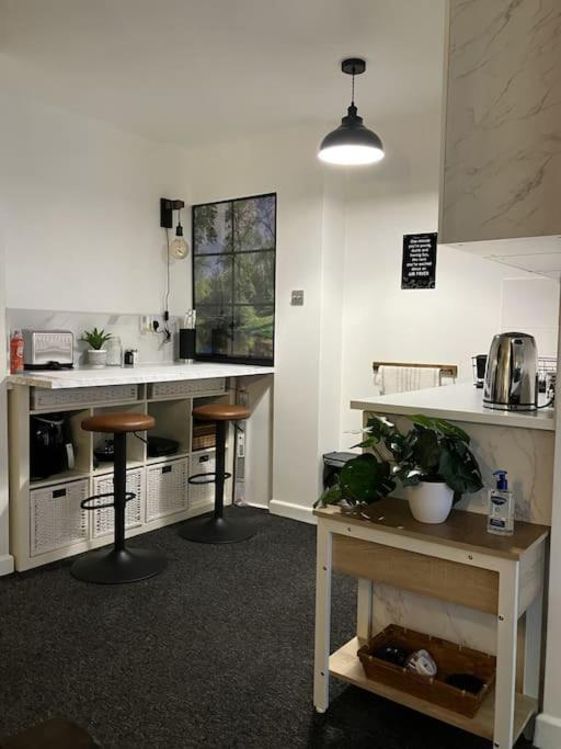 The Studio In The Annex Leilighet Potters Bar Eksteriør bilde